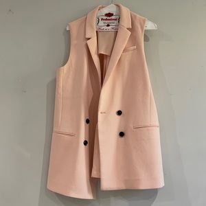 Stunning pink sleeveless jacket